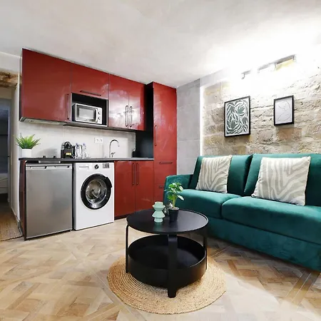 Apartment A Jewel In The Heart Of The Marais- 4p 1bdr- Paris