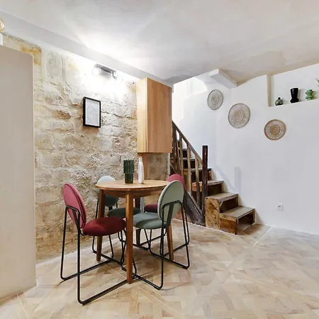 Apartment A Jewel In The Heart Of The Marais- 4p 1bdr- Paris